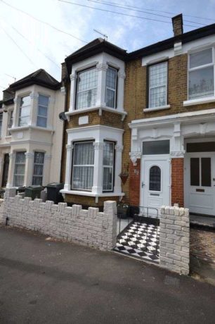 4 Bedroom Terraced